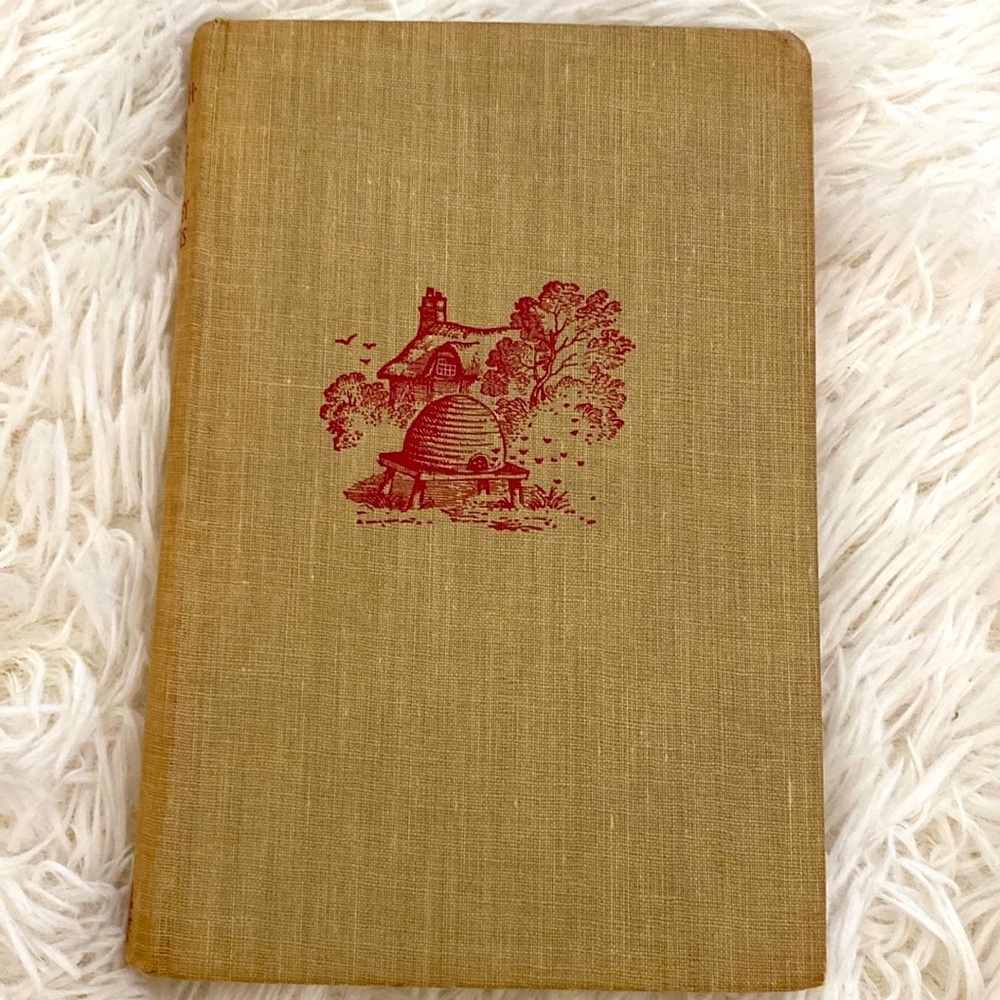 A THATCHED ROOF by BEVERLEY NICHOLS Hardback GUC